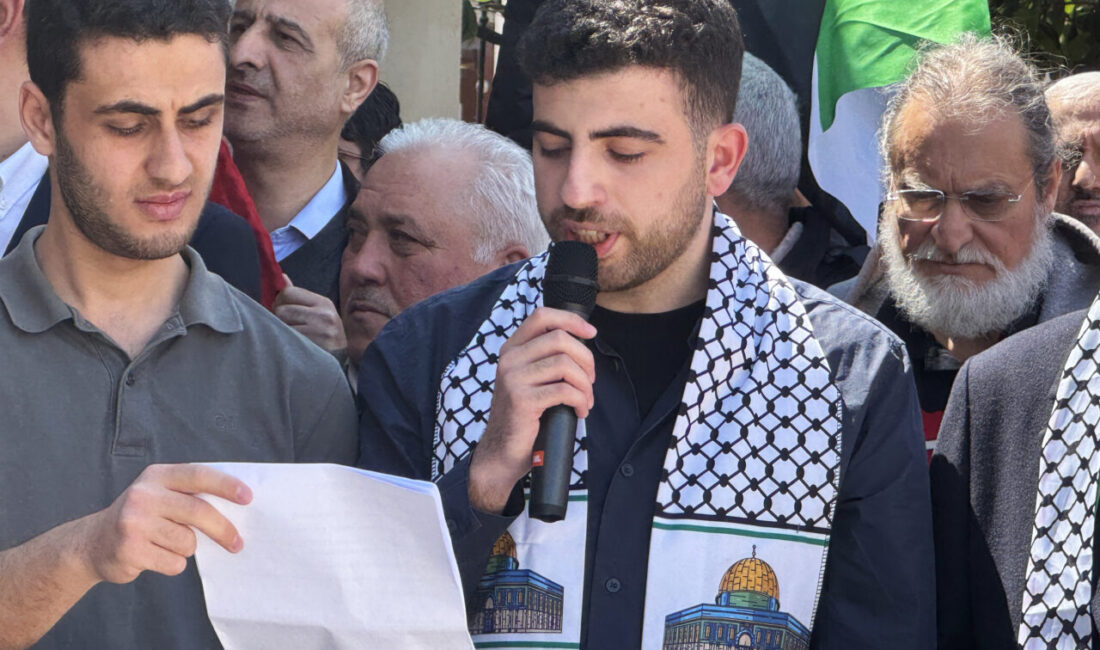 İZMİR (AA) – Anadolu Gençlik Derneği İzmir Şubesi, İsrail'in İran,