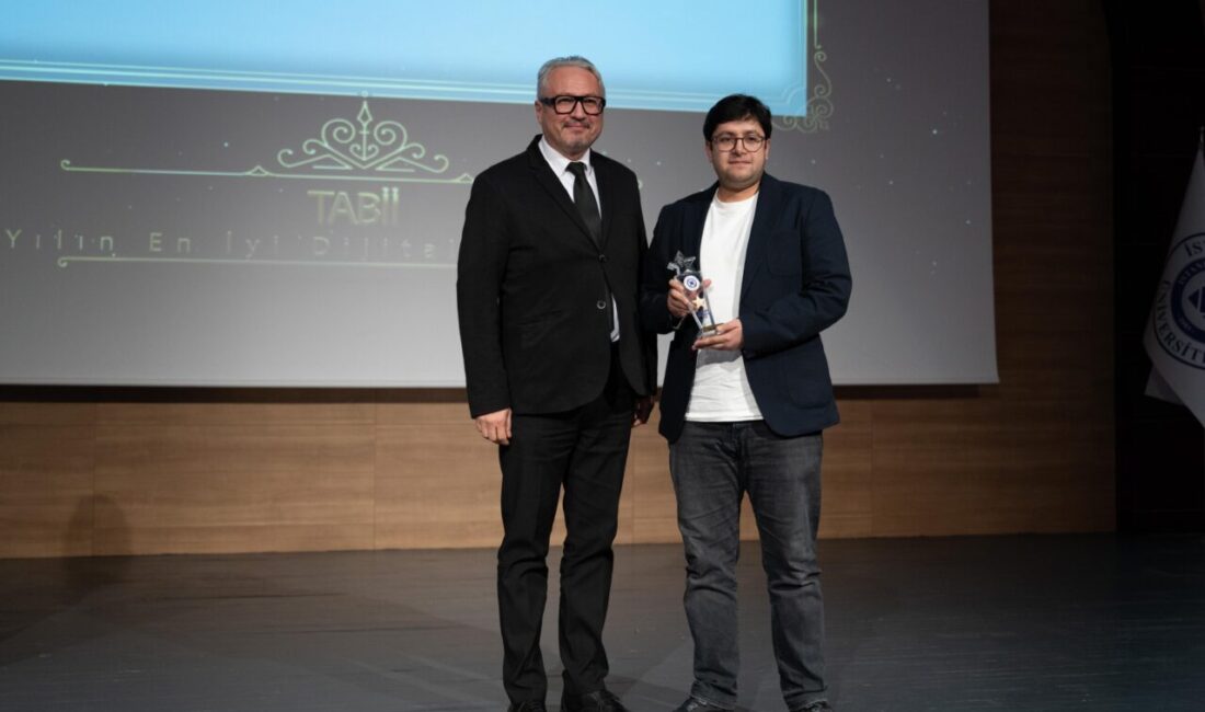 - Törende, Anadolu Ajansı "Yılın Haber Ajansı" ödülüne layık görüldü