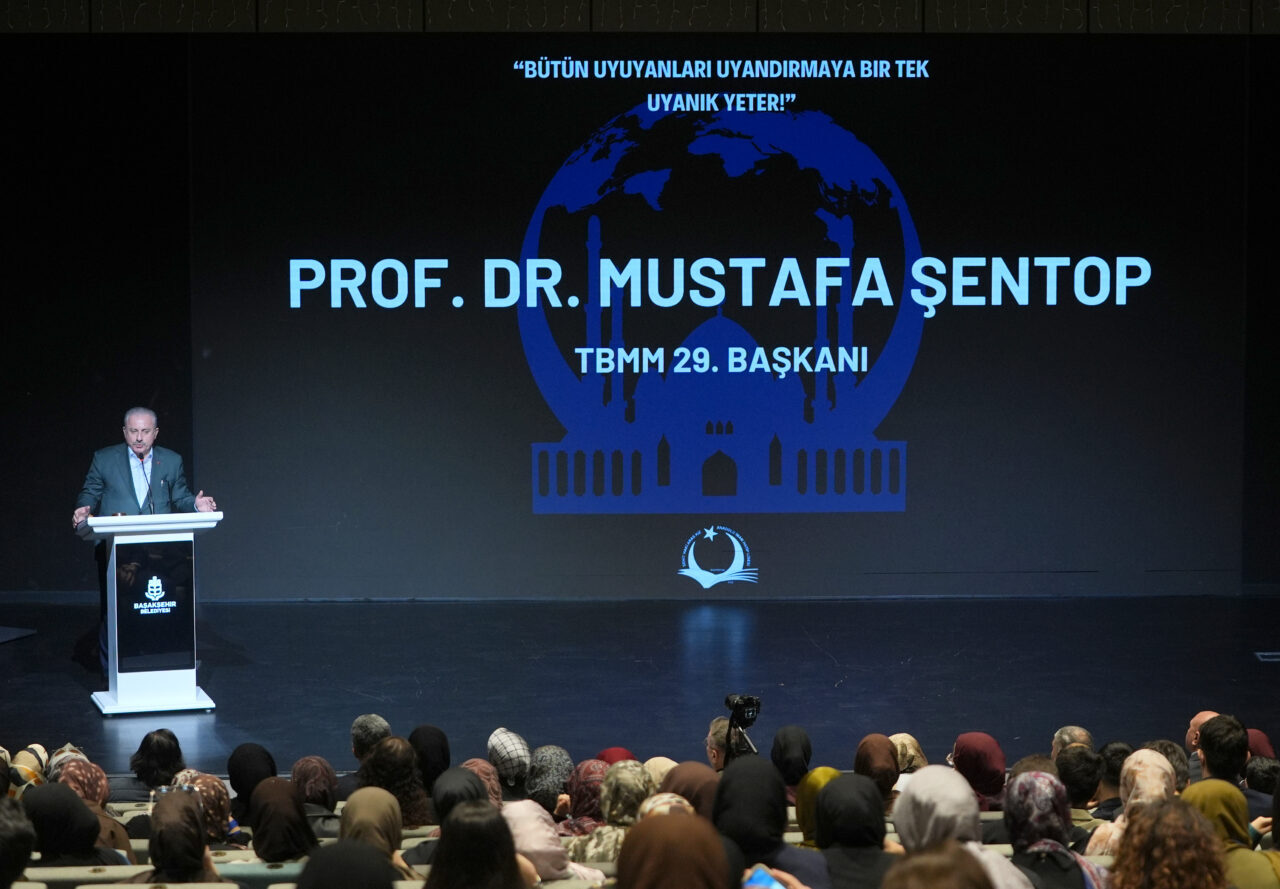 - Eski TBMM Başkanı Mustafa Şentop:
- "Dünya nüfusunun önemli bir