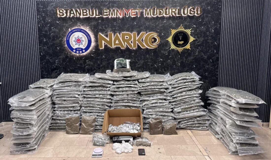 İSTANBUL (AA) – İstanbul'da yaklaşık 176 kilogram uyuşturucunun ele geçirildiği