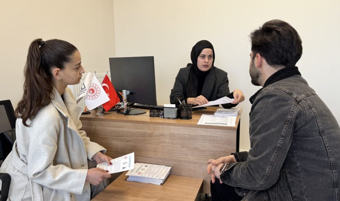 - Kentsel Dönüşüm Başkanlığı Dış Finansman Dairesi Başkanı Behçet Kaan