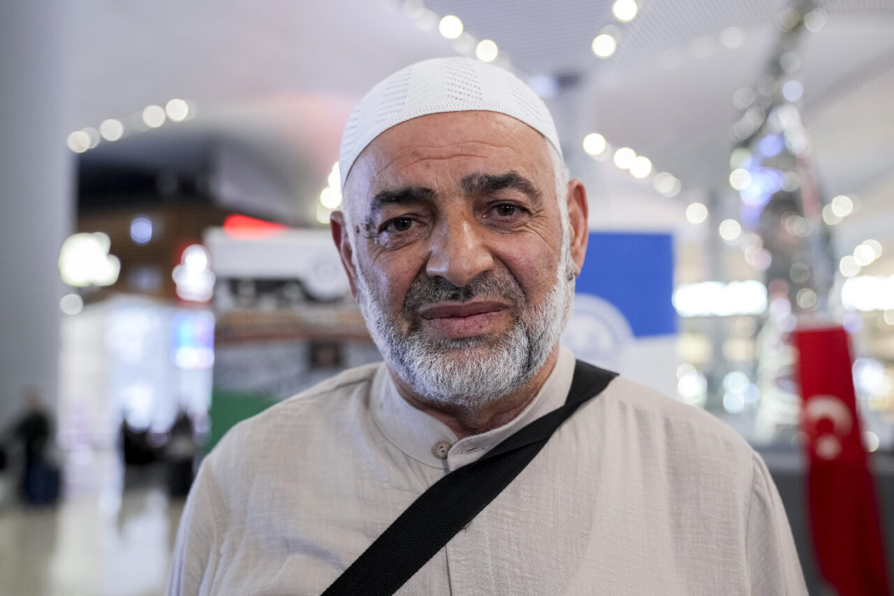 - İstanbul Müftü Yardımcısı Arif Cevlek:
- "Rabbimizin sevdiği kullarından olmanız