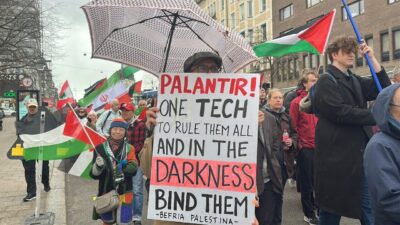 STOCKHOLM (AA) – İsveç’in başkenti Stockholm’de yüzlerce kişi, İsrail’in 10