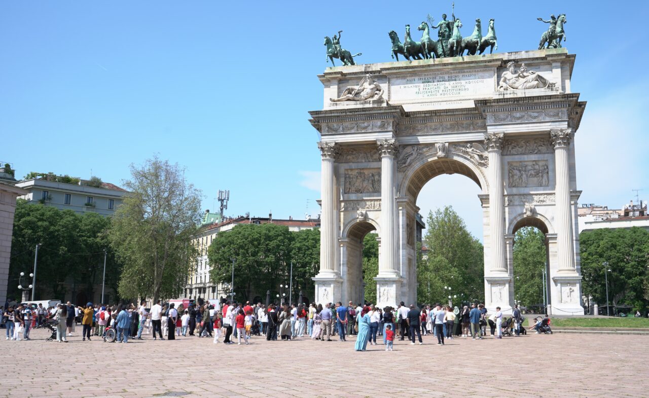 ROMA (AA) – İtalya'da yaşayan Türk vatandaşları, 23 Nisan Ulusal