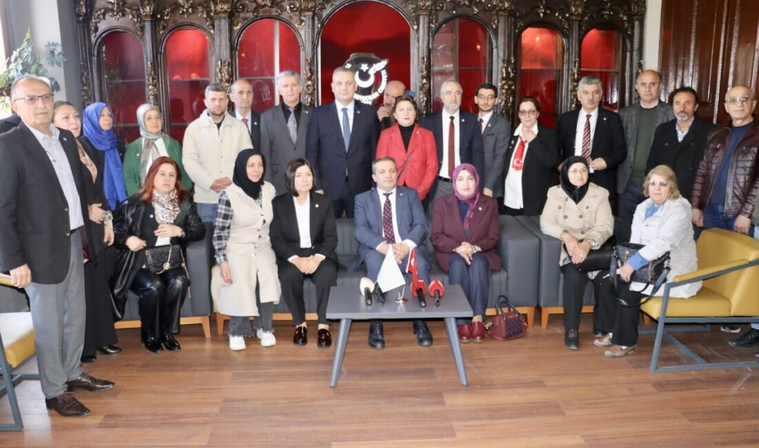 - "Çok çalışacağız ve adilce bölüşeceğiz. Bunu vadediyoruz"