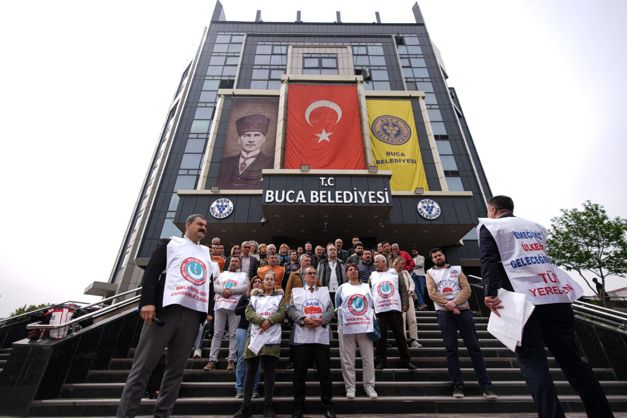 İZMİR (AA) – İzmir'in Buca ve Bayraklı belediyelerinde çalışan 630