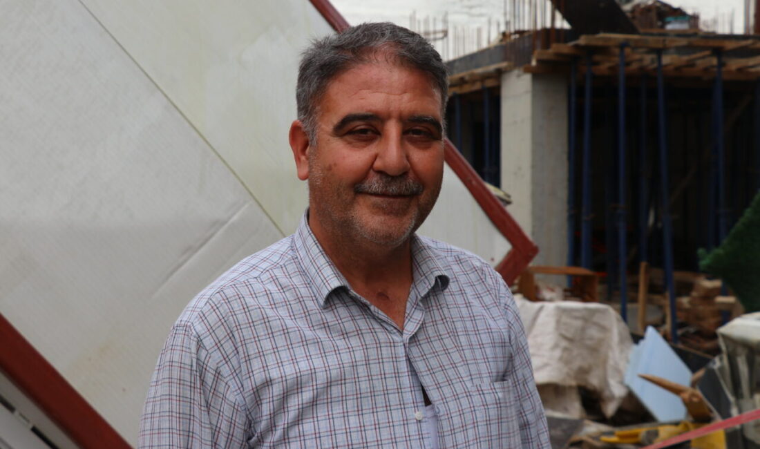 İZMİR (AA) – İzmir'in Bayraklı ilçesinde, vincin kırılan kolunun işçilerin