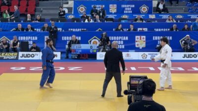 - Şampiyonanın ilk gününde tatamiye çıkan Tuğçe Beder, Sıla Ersin