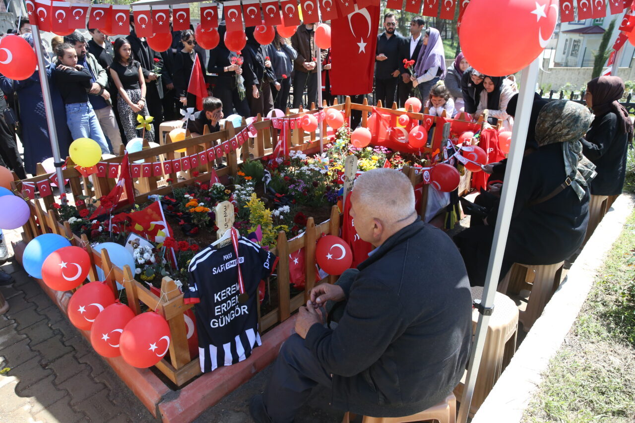 - Hayatını kaybeden Bayram Nabi Şişik'in babası İsmail Şişik:
- "Hakikaten