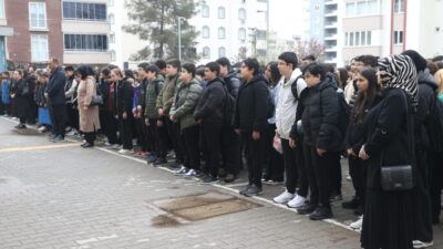 KAHRAMANMARAŞ (AA) – Kahramanmaraş'ta 15 Nisan'da Ayser Çalık Ortaokulu'na gerçekleştirilen