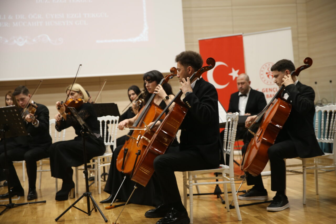 KAHRAMANMARAŞ (AA) – Kahramanmaraş'ta, "Kadim Sözün İzinde: Türkiye-Özbekistan Ortak Dil