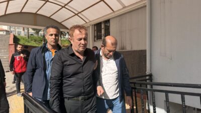 - "Örnek bir öğretmendi, öğrencilerini çok severdi. Emekliliği geldiği halde