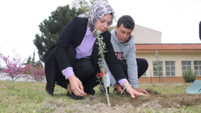 AMASYA (AA) – Amasya'nın Taşova ilçesinde, Kahramanmaraş'taki okul saldırısında hayatını