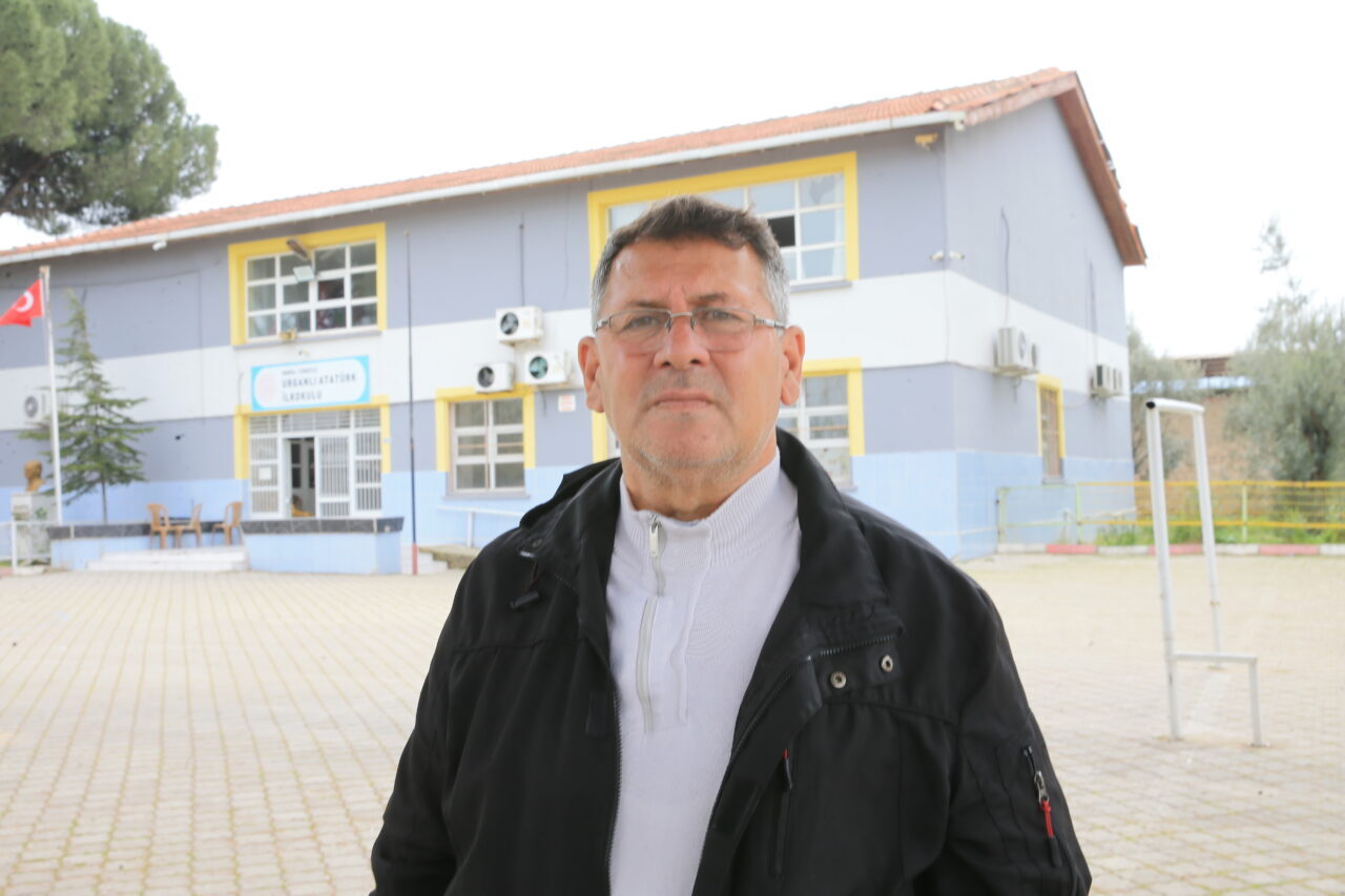 - Ayla Kara'nın Manisa'dan sınıf arkadaşı Şaban Duman:
- "Herkese yardıma