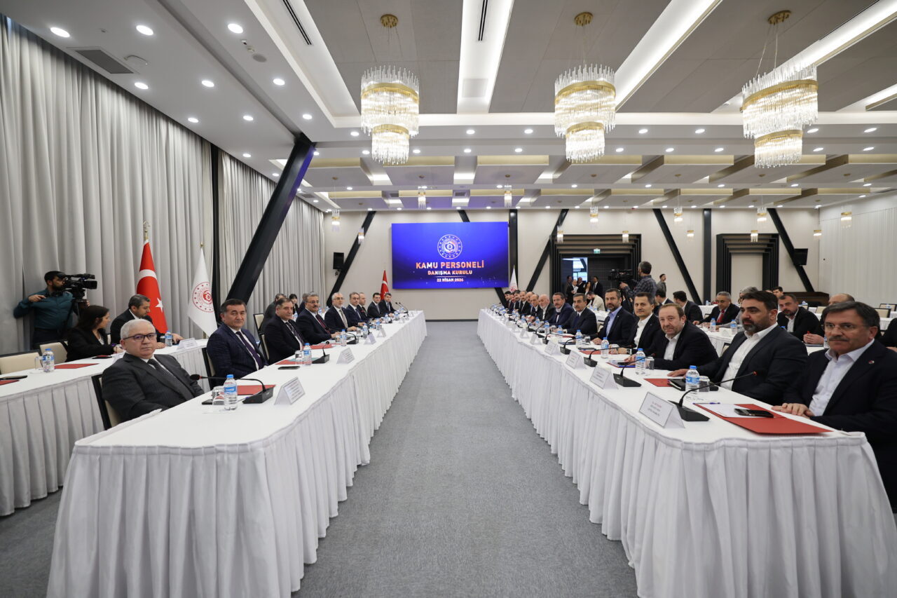 - Çalışma ve Sosyal Güvenlik Bakanı Işıkhan:
- "Daha etkin, kapsayıcı