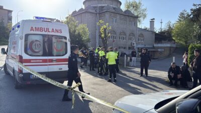 KARABÜK (AA) – Karabük'te minibüsün çarptığı 3 yaşındaki çocuk yaşamını