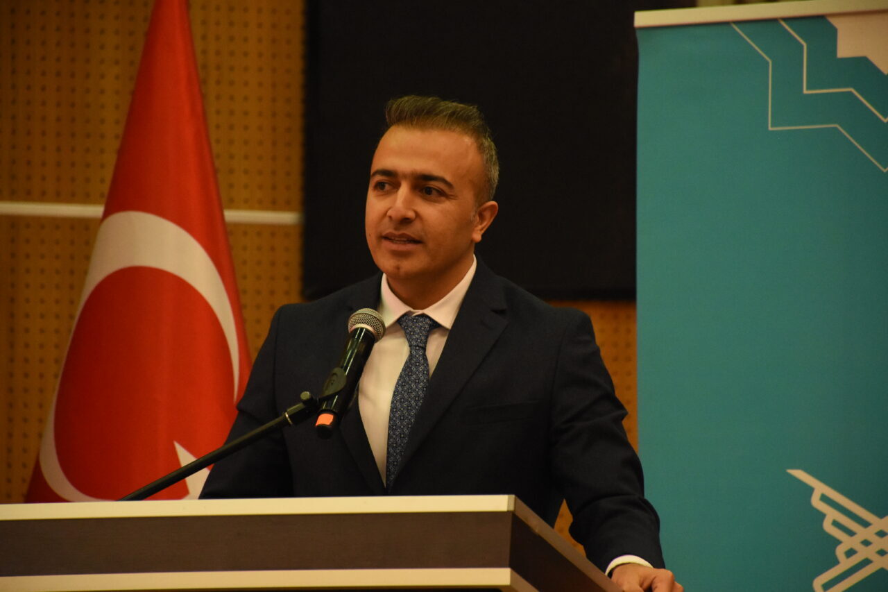 - TÜGVA Genel Başkanı İbrahim Beşinci:
- "Bu gençlik çok iyi