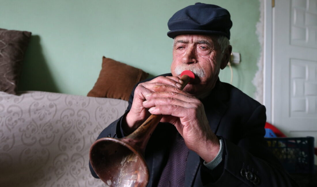 KARS (AA) – Kars'ta yaşayan 82 yaşındaki Nazim Koç, gittiği