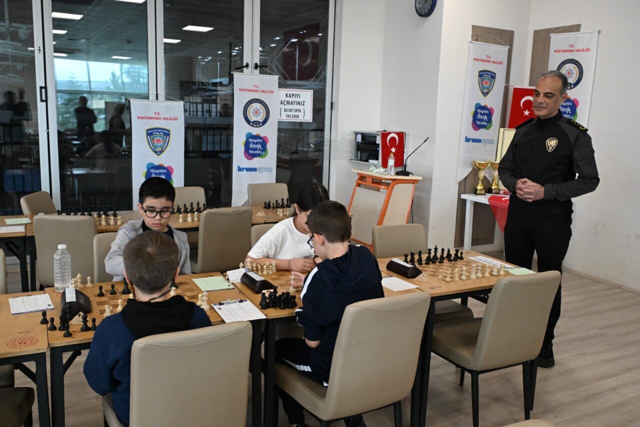 KASTAMONU (AA) – Kastamonu'da 7 ilden 244 öğrencinin katılımıyla Şehit