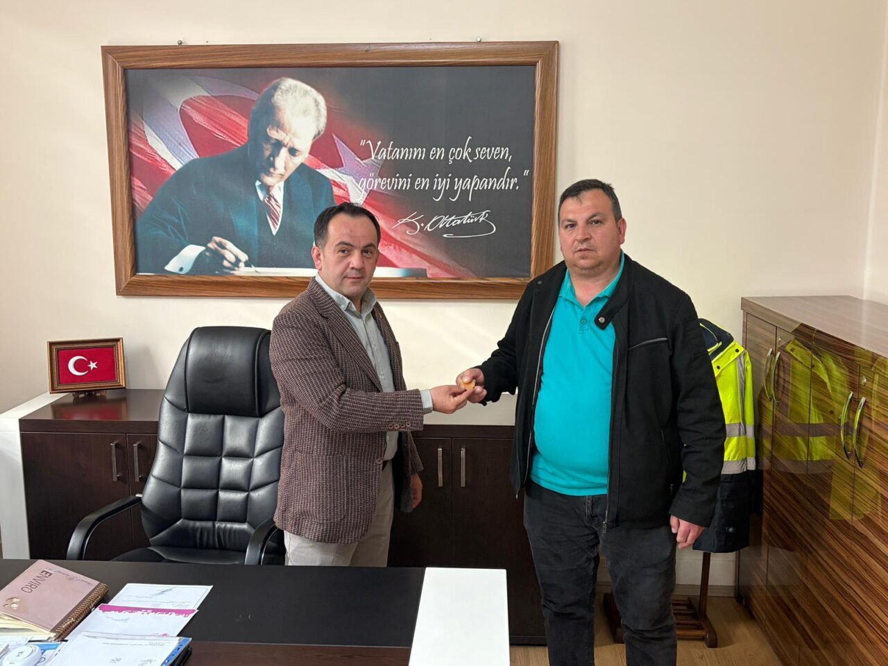 KASTAMONU (AA) – Kastamonu'nun Tosya ilçesinde, temizlik işçisinin bulduğu 17,5