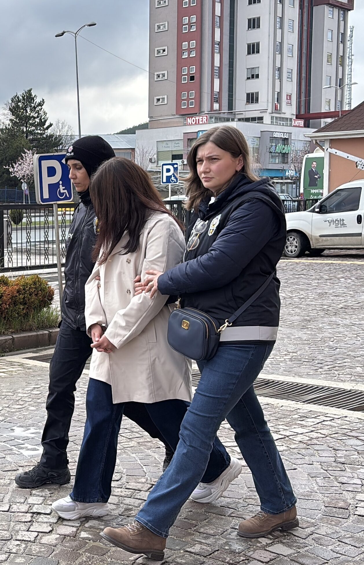 - Tutuksuz yargılanan sanık tekrar tutuklandı