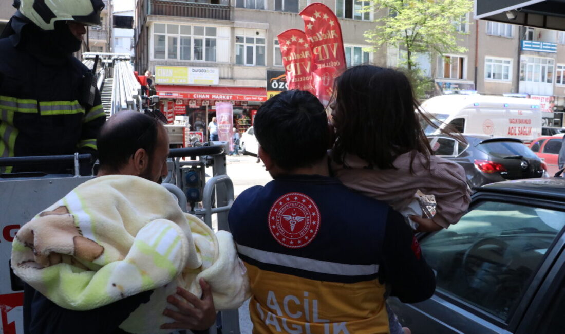 KAYSERİ (AA) – Kayseri'nin merkez Kocasinan ilçesinde bir apartmanda çıkan