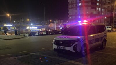 KAYSERİ (AA) – Kayseri'nin Melikgazi ilçesinde çıkan bıçaklı kavgada yaralanan