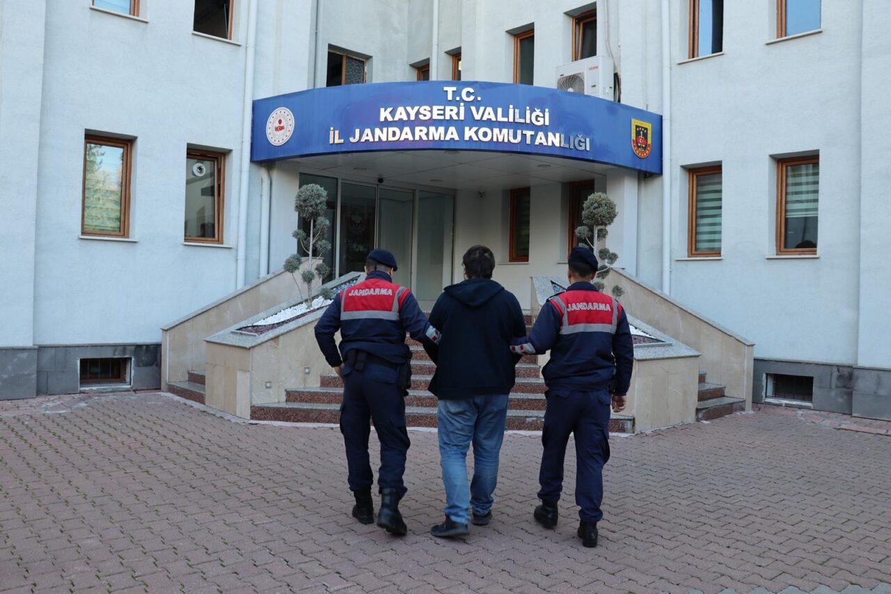 KAYSERİ (AA) – Kayseri'de terör örgütü DEAŞ'a yönelik operasyonda 1