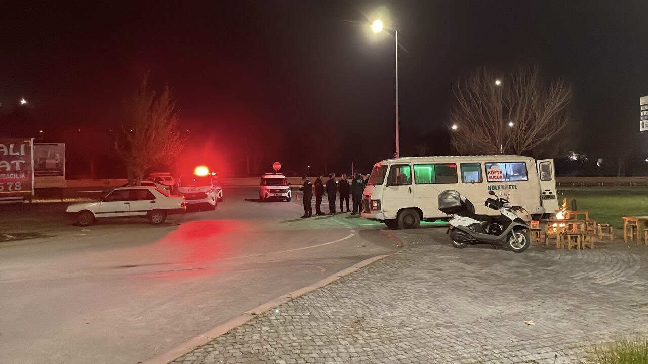KAYSERİ (AA) – Kayseri'de iki grubun birbirine tüfek, bıçak ve