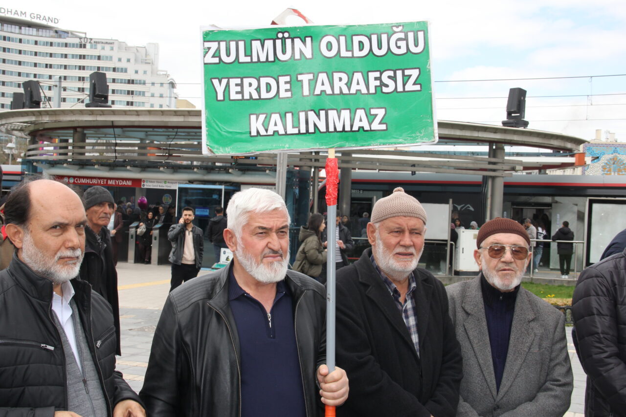 KAYSERİ (AA) – Kayseri'de İsrail'in Filistinli esirler hakkında idamı öngören