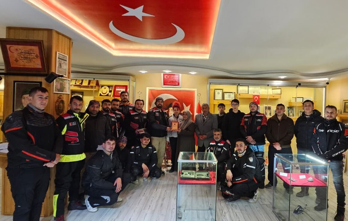 KAYSERİ (AA) – Kayseri'de motosikletliler, Fetullahçı Terör Örgütü'nün (FETÖ) 15