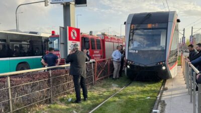 KAYSERİ (AA) – Kayseri'nin Melikgazi ilçesinde yolun karşısına geçmeye çalışan