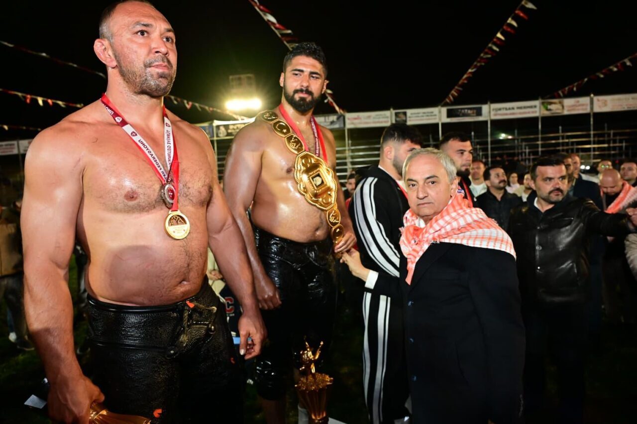 ANTALYA (AA) – Antalya'nın Kepez ilçesinde düzenlenen 10. Kepez Belediyesi