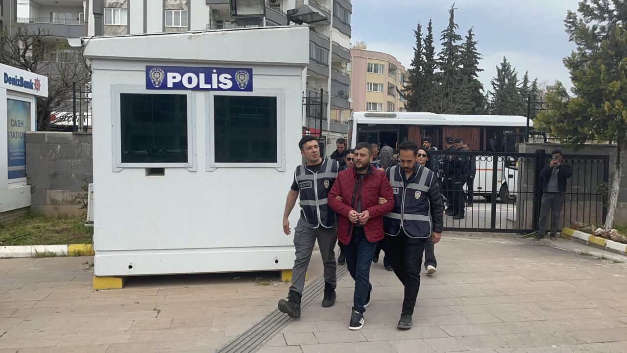 KİLİS (AA) – Kilis merkezli yasa dışı bahis operasyonunda gözaltına