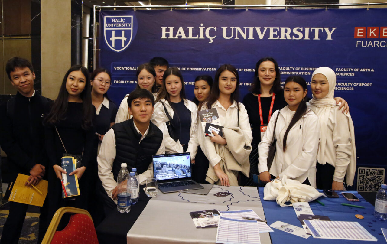 BİŞKEK (AA) – Kırgızistan'ın başkenti Bişkek'te, Türkiye'nin önde gelen üniversitelerinin