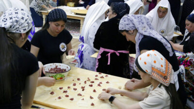 BİŞKEK (AA) – Kırgızistan'da yaşayan Ahıska Türkleri, geleneksel mutfak kültürlerini