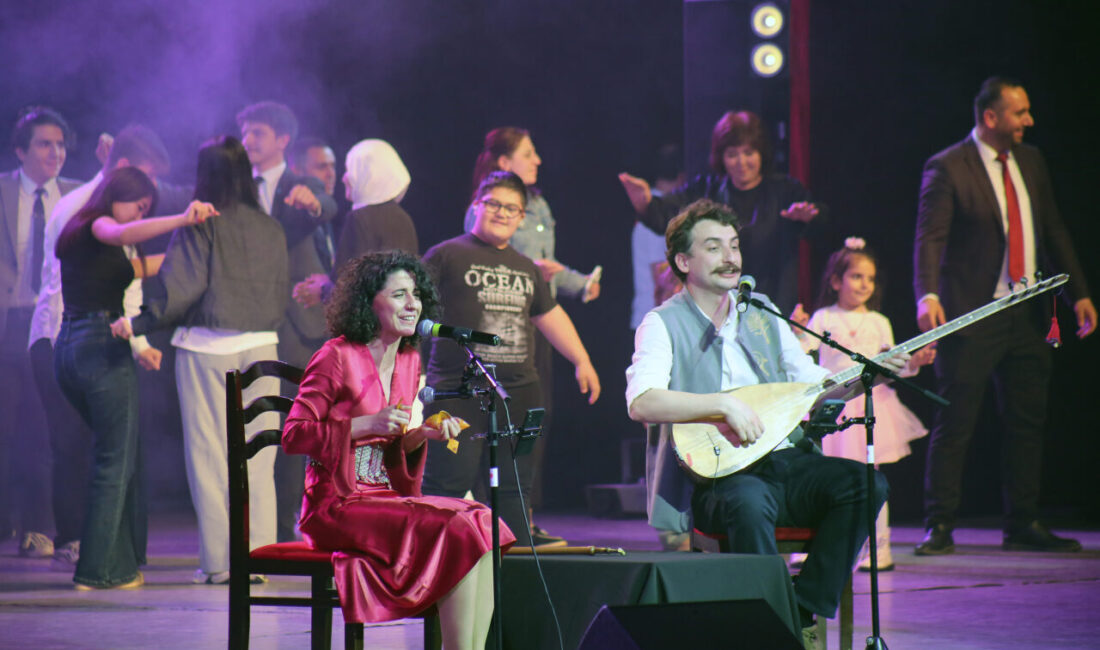 - Bişkek Devlet Üniversitesinde tek sınıfla başlayan eğitim yolculuğu, ülke