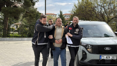 KIRIKKALE (AA) – Kırıkkale'nin Karakeçili ilçesinde, garajda tüfekle belediye çalışanını