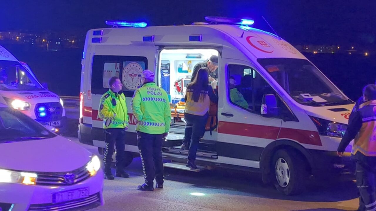 KIRIKKALE (AA) – Kırıkkale'de tır ile otomobilin çarpışması sonucu yaralanan