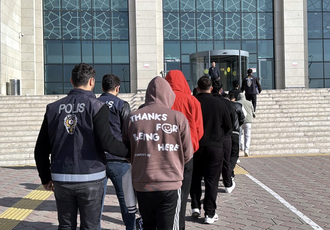 KIRIKKALE (AA) – Kırıkkale'de yasa dışı bahis operasyonunda gözaltına alınan