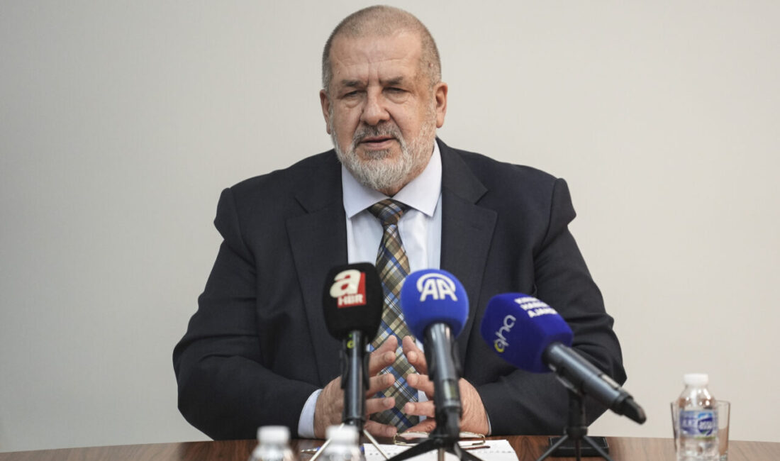 ANKARA (AA) – Kırım Tatar Milli Meclisi Başkanı Refat Çubarov,