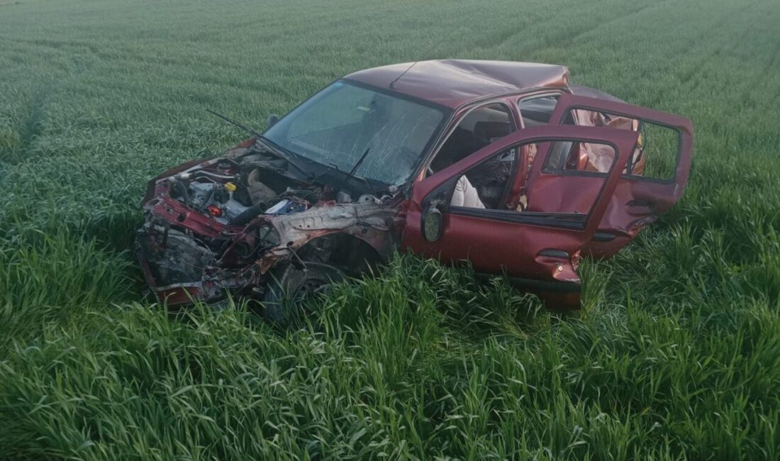 KIRKLARELİ (AA) – Kırklareli'nin Vize ilçesinde iki otomobilin çarpıştığı kazada