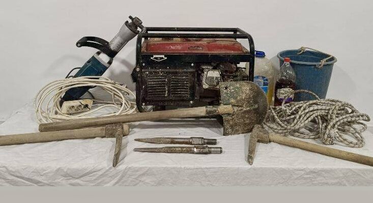 KIRŞEHİR (AA) – Kırşehir'in Kaman ilçesinde izinsiz kazı yapan 4