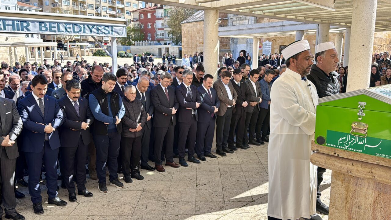 - Çocuğun cenazesi defnedilmek üzere Mersin'e gönderildi