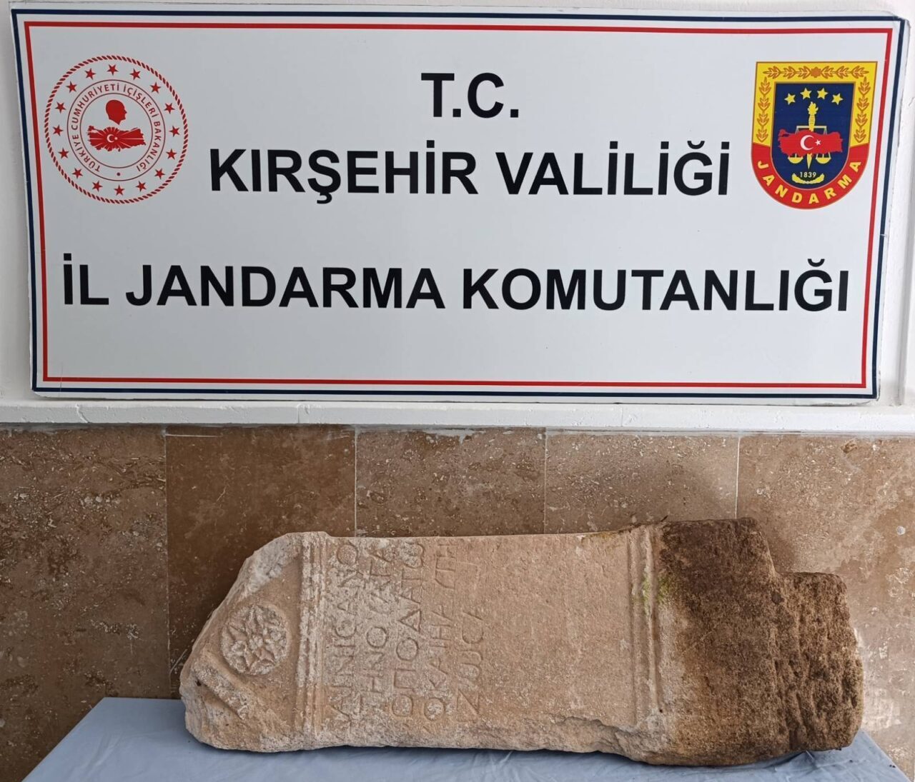 KIRŞEHİR (AA) – Kırşehir'de Roma dönemine ait olduğu değerlendirilen bir