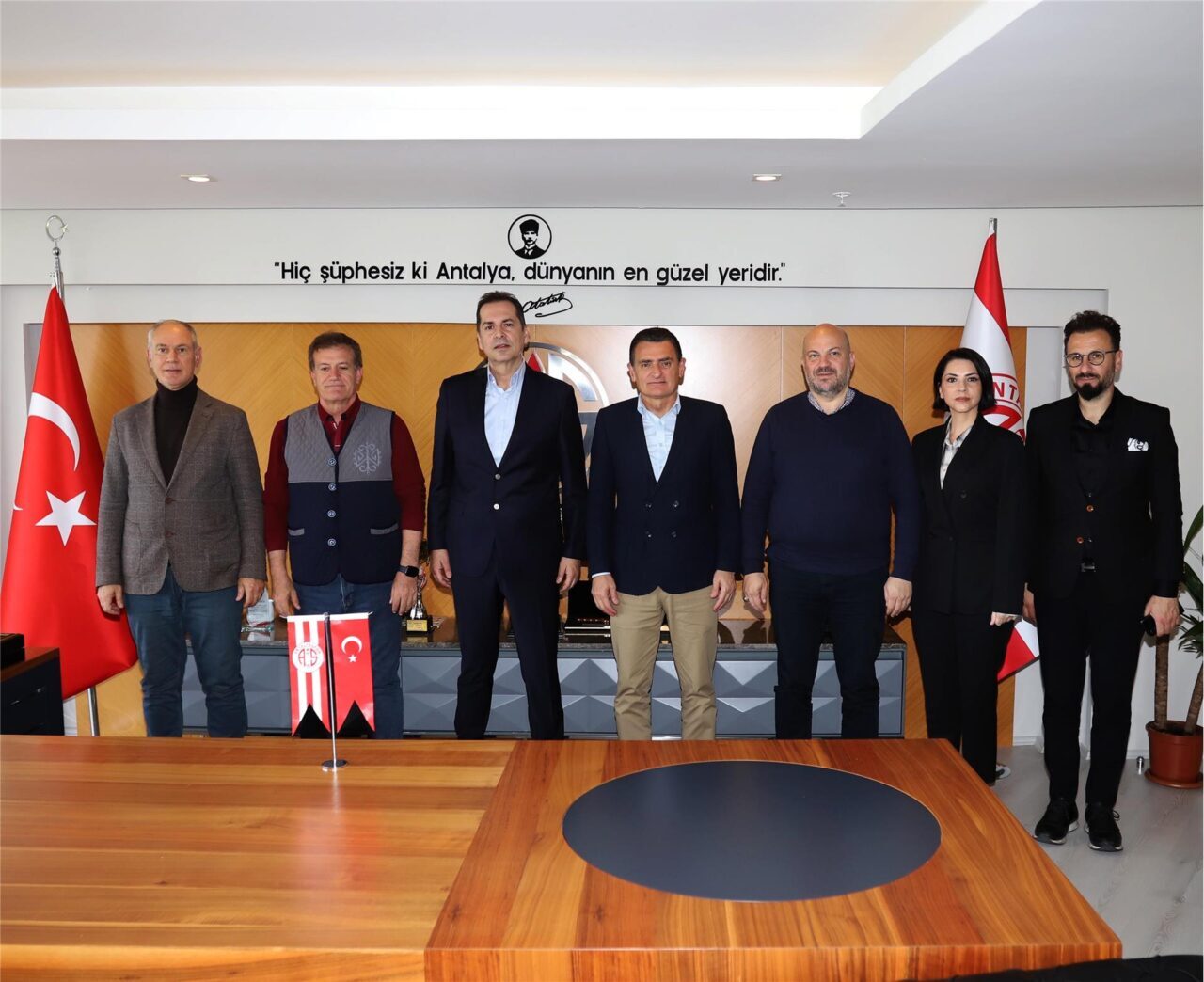 ANTALYA (AA) – Kuzey Kıbrıs Türk Cumhuriyeti'nin (KKTC) İçişleri Bakanı