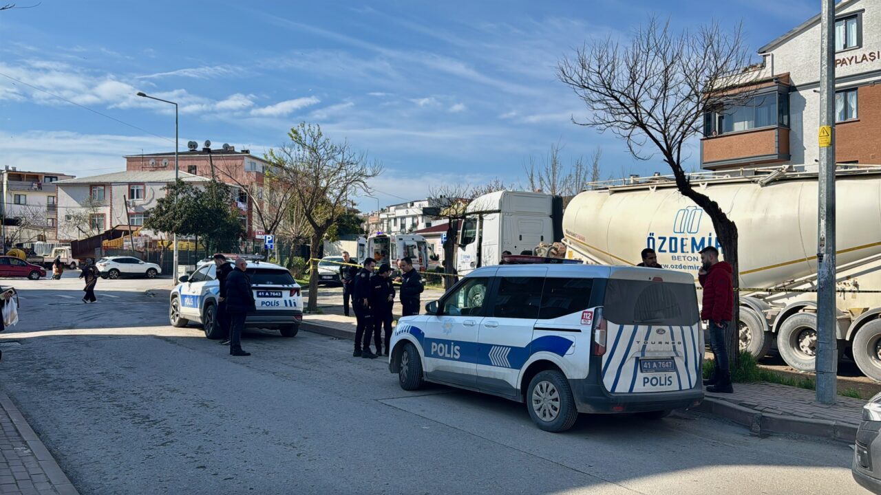 - Olay yerinden kaçan şüpheli ağabey, polise teslim oldu