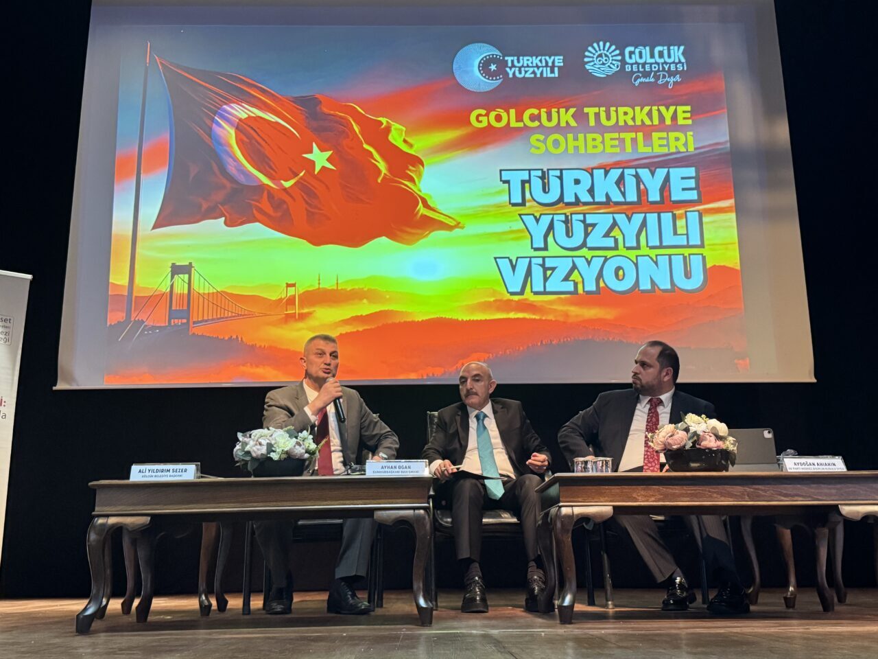 KOCAELİ (AA) – Kocaeli'de, Türkiye Yüzyılı vizyonu kapsamında "Türkiye Sohbetleri"