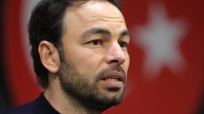 - Kocaelispor Teknik Direktörü Selçuk İnan:
"Artık ligin boyu iyice kısalmışken,