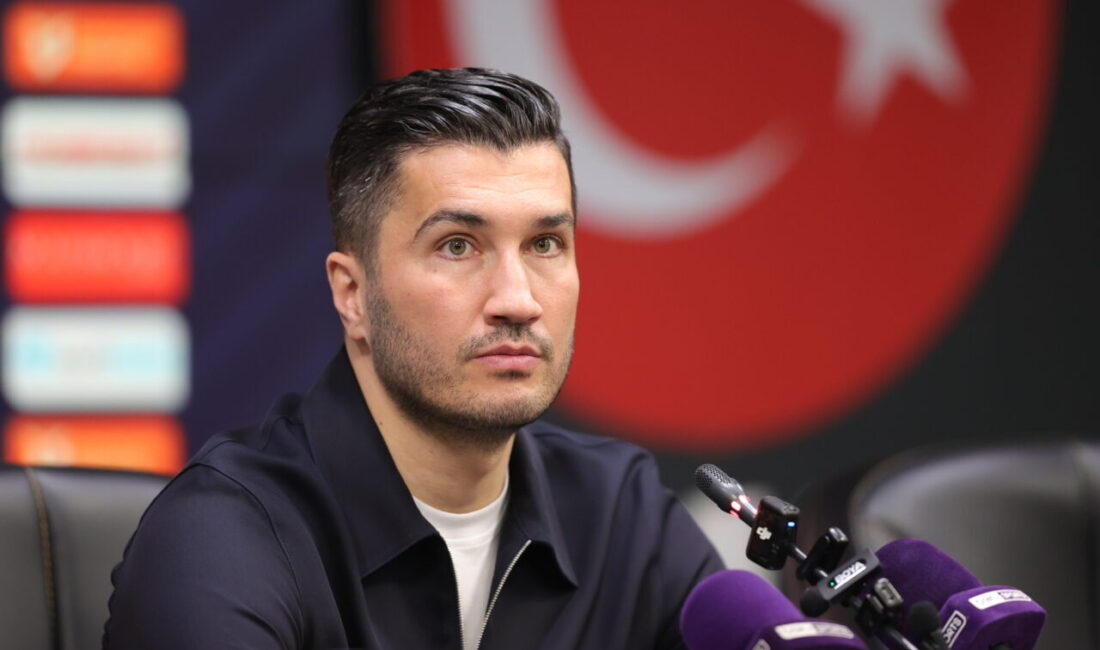 - RAMS Başakşehir Teknik Direktörü Nuri Şahin:
- "Hedefimiz için değerli